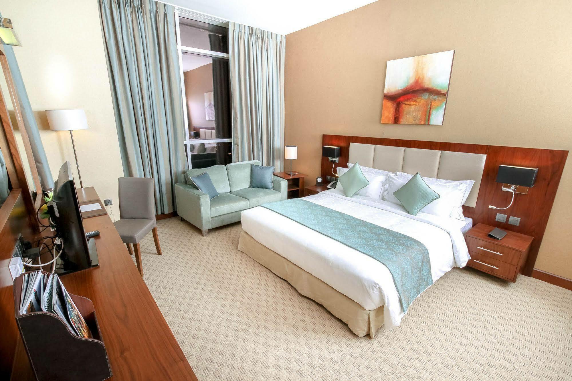 Danat Capital Hotel Abu Dhabi Esterno foto